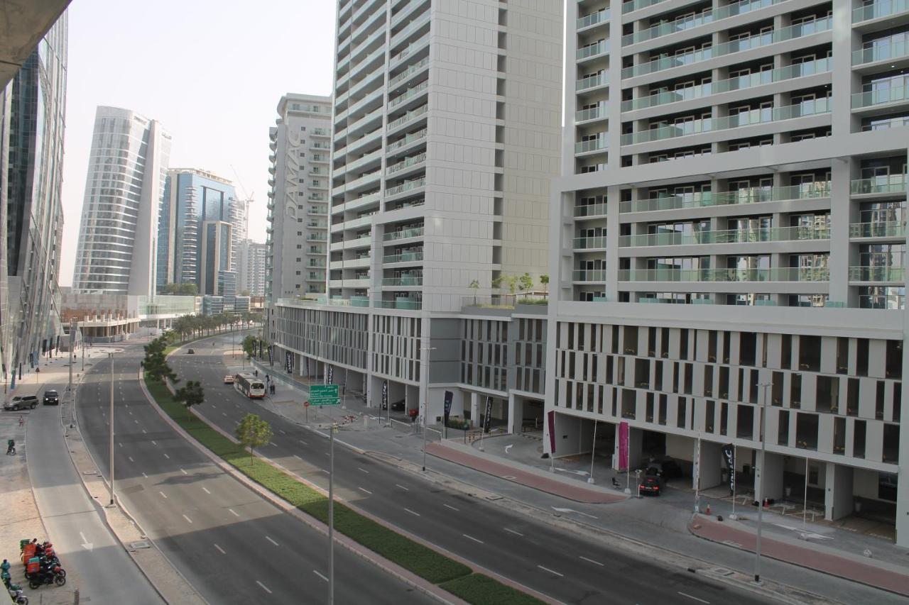 Spacious One Bedroom Close To Burj Khalifa, Mall In Business Bay دبي