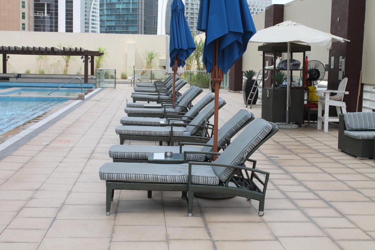 Spacious One Bedroom Close To Burj Khalifa, Mall In Business Bay * دبي